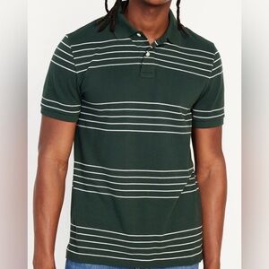 Old navy men’s polo shirt with stripes Medium